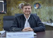 Augusto Verduga, exconsejero de Participación, criticó el fallo del TCE que le devuelve sus derechos políticos.