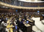 La Asamblea Nacional está compuesta por dos grande minorías: ADN y Revolución Ciudadana.