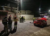 Un policía abatió al presunto delincuente luego de que intentara ingresar a su vehículo.
