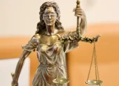 Las investigaciones en tribunales extranjeros vuelven a poner bajo la lupa a la justicia ecuatoriana.