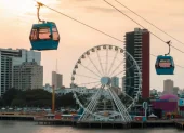 Los paseos fluviales, gastronomía y nuevos espacios urbanos invitan a redescubrir la ciudad.