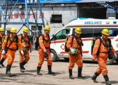 Rescatistas locales intensifican las labores de búsqueda.