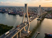 La imagen de IA utilizada por Daniel Noboa para referencial el Quinto Puente.
