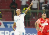 El brasileño Deyverson marcó un doblete en el triunfo ante Always Ready.