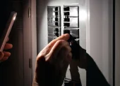 Los mantenimientos eléctricos programados se ejecutarán entre el 30 de mayo y el 7 de junio en varios cantones del país como parte de las acciones preventivas ante el fenómeno de El Niño.