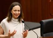 La líder opositora venezolana y premio Nobel de la paz María Corina Machado habla en la Asamblea Nacional de Panamá.