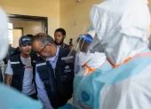 Pacientes recuperados de ébola son dados de alta en el Centro Médico Evangélico de Bunia, en la provincia de Ituri, RDC.