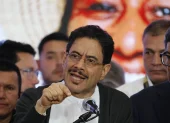 El candidato presidencial Iván Cepeda, del partido izquierdista Pacto Histórico, habla durante una rueda de prensa tras conocerse los resultados electorales, este domingo 31 de mayo en Bogotá.