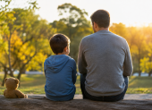 La infancia y la adultez convergen en una misma mirada: los valores aprendidos de niño acompañan a las personas a lo largo de toda su vida.