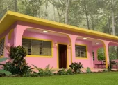 Captura de pantalla de la llamativa “Casita de Bad Bunny”, ofertada en Idealista por un millón de euros.