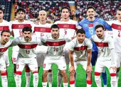 Selección de Turquía posa para la fotografía oficial antes de su regreso a una Copa del Mundo, tras 24 años de ausencia del torneo.