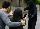 El violento asalto a una pareja en La Gasca terminó con tres detenidos gracias a la coordinación entre vecinos y Policía.