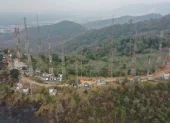 La afectación en los cerros de vía a la costa, entre ellos Cerro Azul, sigue ampliándose sin que se hayan generado acciones claras y efectivas para su control y amortiguamiento del impacto ecológico.