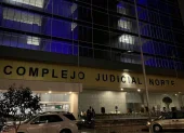 Jueza analiza medidas contra ocho procesados por una presunta red de lavado de activos.