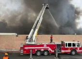 Unidades de bomberos frente la zona afectada