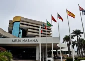 Un edificio de la cadena hotelera española Meliá este 3 de junio de 2026, en La Habana (Cuba).