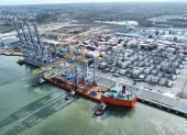 El Puerto de Aguas Profundas de Posorja (DP World), por su parte, ha invertido más de $140 millones en la expansión de su muelle principal a 700 metros