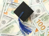 El programa Jóvenes Nuevo Ecuador entregará 3.276 becas de $ 828 para estudiantes de instituciones técnicas, tecnológicas y universitarias del país