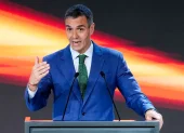 El presidente del Gobierno, Pedro Sánchez, durante su intervención esta tarde en la planta de Seat en Martorell (Barcelona).