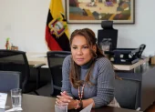 Julia Angulo Girón, secretaria de Gestión y Desarrollo de Pueblos y Nacionalidades, en reunión oficial en Quito.