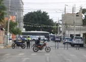 Amplio operativo policial y militar resguardó los alrededores de la Judicatura de La Libertad durante la audiencia del caso Triple A.