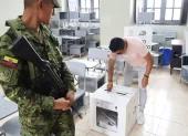 El proceso de primarias se desarrolla tras el adelanto de elecciones seccionales, una decisión que enfrenta cuestionamientos legales.