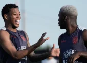 Gonzalo Plata y Moisés Caicedo serán titulares ante Guatemala.