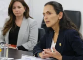 La exministra de Energía Inés Manzano.