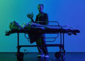 La obra se estrenó en 2025 en el Festival Teatro Mil y ha recorrido varios escenarios internacionales.
