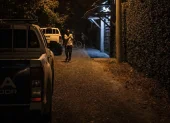 Agentes de la Policía Nacional acudieron hasta la vivienda de la activista Monika Silva, este lunes 8 de junio.