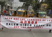 Los afectados recorrieron la avenida Cacique Tomalá, sur de Guayaquil