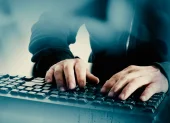 Las multinacionales afectadas por la suplantación de identidad también son consideradas víctimas en este escenario
