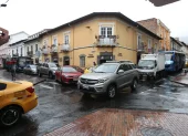 El Pico y Placa en Quito restringe la circulación de automóviles y motocicletas con placas 7 y 8 durante dos horarios.