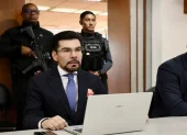 El fiscal general (e), Carlos Alarcón, dirige las investigaciones de los casos Progen y Caja Chica.