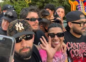 Jombriel se presentó en el banderazo en Filadelfia.