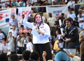 Referencial.Gabriela Rivadeneira participa en un acto político en Guayaquil.