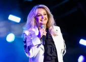 La intérprete de “It’s a Heartache” y “Total Eclipse of the Heart”  salió del coma inducido en el que se encontraba desde mayo.