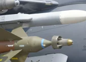 Estados Unidos pacta con Irán pero el fin de la guerra en Medio Oriente parece apenas una ilusión geopolítica.