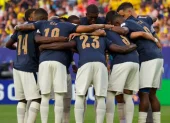 Jugadores de la Selección de Ecuador previo a un partido del Mundial.