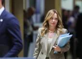La primera ministra italiana, Giorgia Meloni (derecha),en la cumbre del Consejo Europeo en Bruselas, Bélgica, el 18 de junio de 2026.