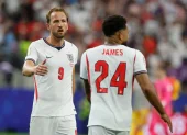 Harry Kane de Inglaterra abraza a Reece James este miércoles, al final de un partido del grupo L del Mundial de la FIFA 2026.