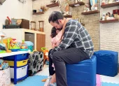 La inseguridad, la incertidumbre económica y el futuro de sus hijos son algunas de las preocupaciones que comparten padres ecuatorianos consultados por EXPRESO