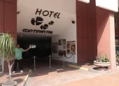 Las puertas del hotel Continental y de su restaurante La Canoa están cerradas, a la espera de un inversionista, según el propietario del edificio.