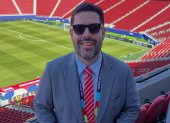 Jorge ‘Chipi’ Vera, comentarista paraguayo de ABC Deportes, informó que la FIFA canceló su acreditación para cubrir el torneo tras los insultos