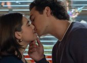 La primera temporada adaptó la historia de Hannah y Garrett, interpretados por Ella Bright y Belmont Cameli.