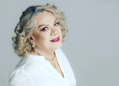 La artista ecuatoriana agradeció a quienes han marcado su carrera luego de recibir la nominación al Eugenio Espejo.