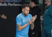 Neymar espera ante Escocia sumar minutos en su cuarto Mundial.