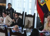 La alcaldesa encargada, Tatiana Coronel, se excusó en la Constitución y un conflicto de  interés para no presidir la sesión extraordinaria.