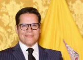 La operación financiera detrás de la adquisición de medios despierta dudas sobre supervisión y transparencia.