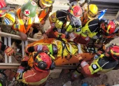 La mujer quedó atrapada bajo los escombros por más de 60 horas, en el sector de Playa Grande, en Venezuela.